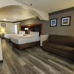 Comfort Inn & Suites Near Universal - N Hollywood - Burbank
