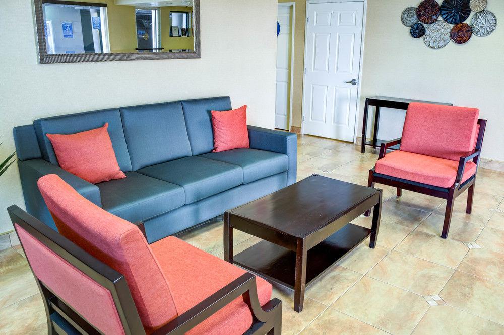 Comfort & Near Universal - N Hollywood - Burbank
