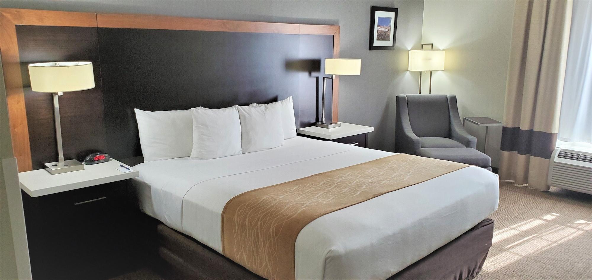 Hotel Comfort & Near Universal - N Hollywood - Burbank 3*