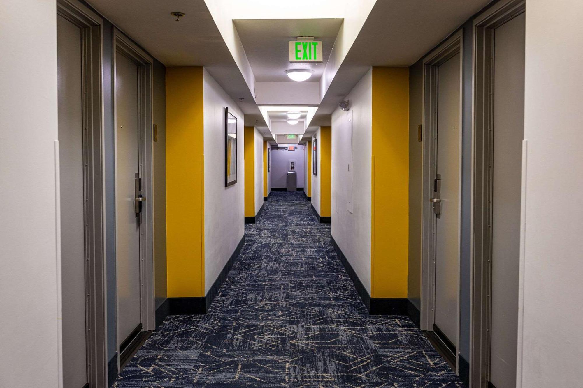 Comfort & Near Universal - N Hollywood - Burbank