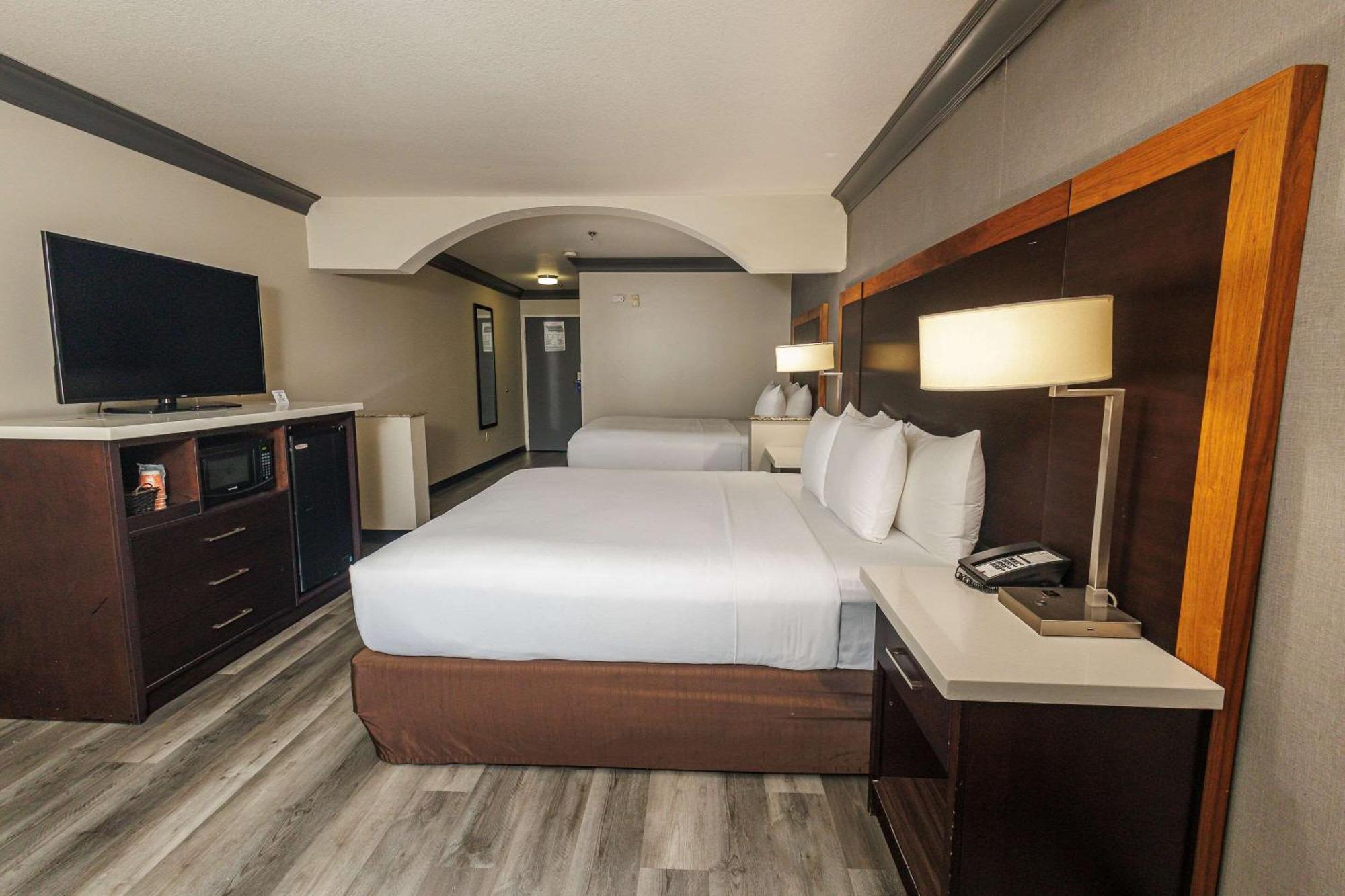 Comfort & Near Universal - N Hollywood - Burbank Hotel