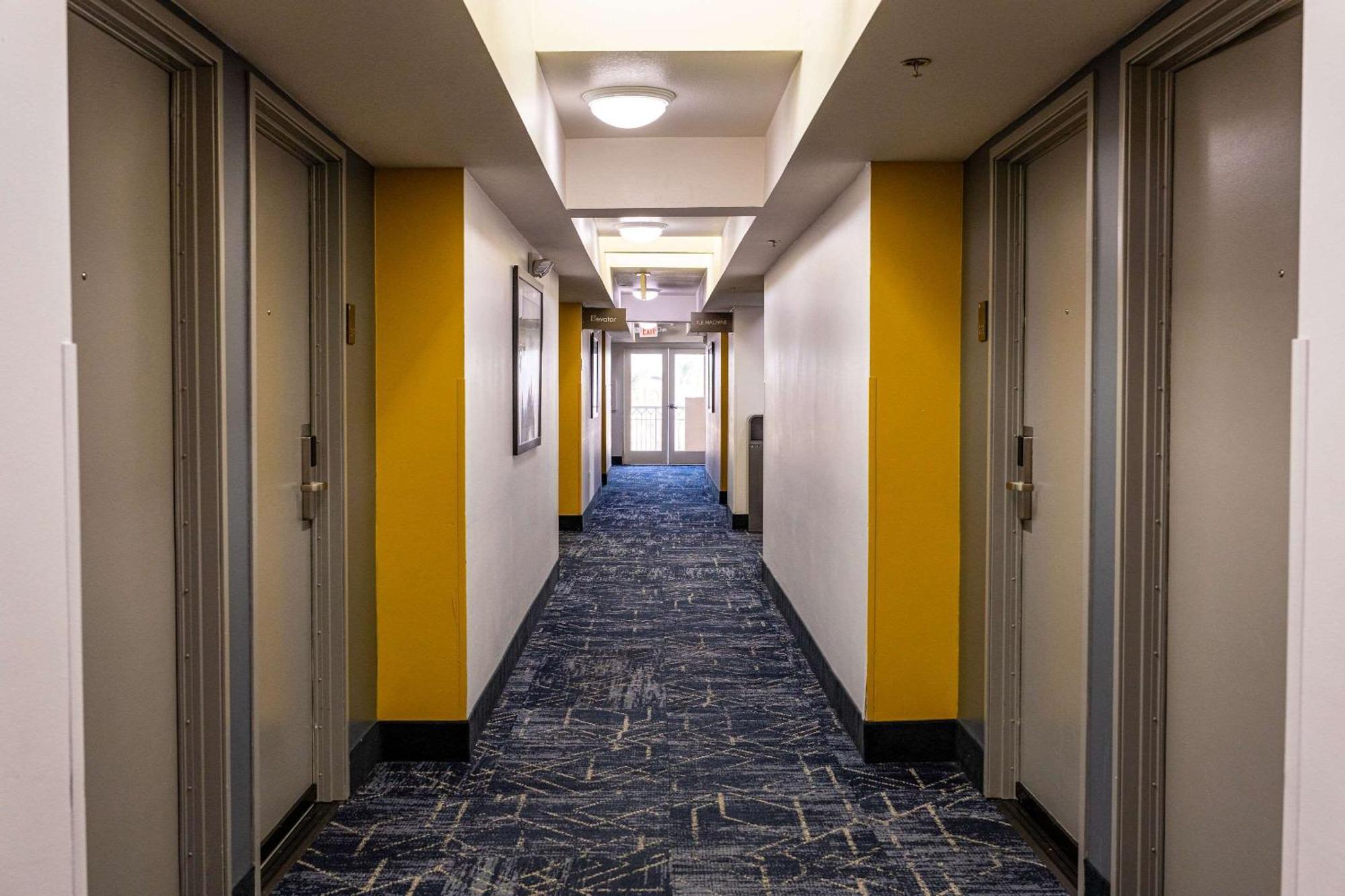 Comfort & Near Universal - N Hollywood - Burbank Hotel 3*